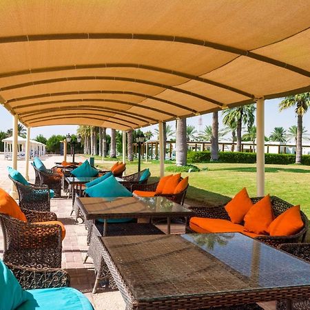 Sealine Beach, A Murwab Resort Месаид Экстерьер фото The beach at the resort