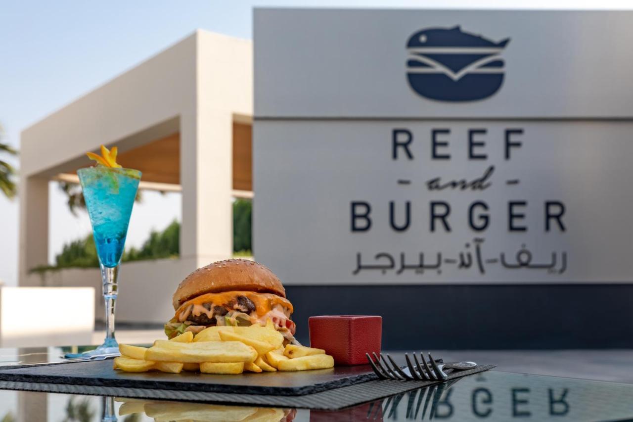 Sealine Beach, A Murwab Resort Месаид Экстерьер фото Reef Burger