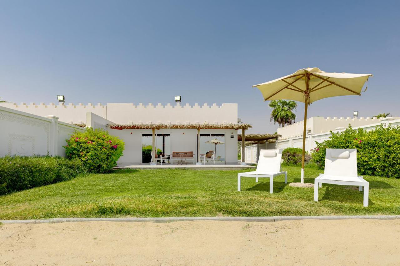 Sealine Beach, A Murwab Resort Месаид Экстерьер фото A villa in Al Reef