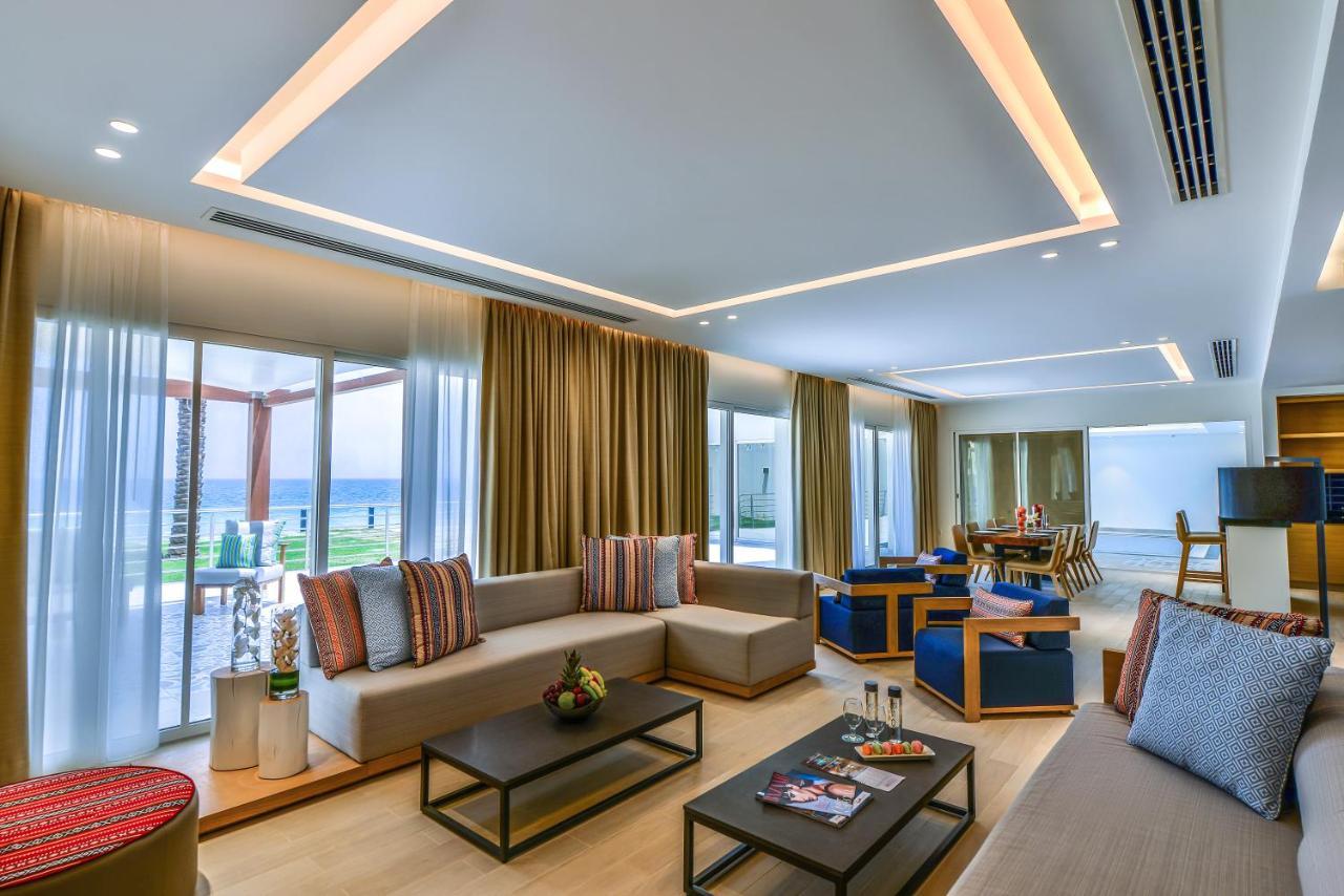 Sealine Beach, A Murwab Resort Месаид Экстерьер фото A suite at the hotel