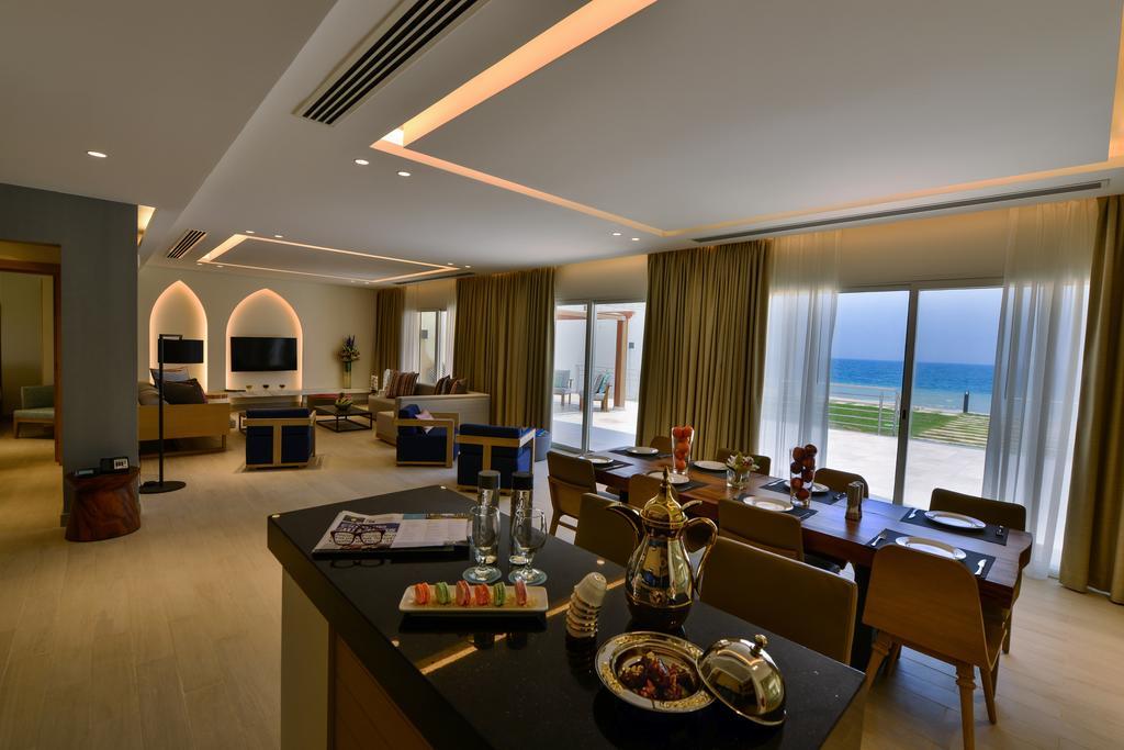 Sealine Beach, A Murwab Resort Месаид Экстерьер фото The interior of a suite at the Ritz-Carlton, Sharm El Sheikh